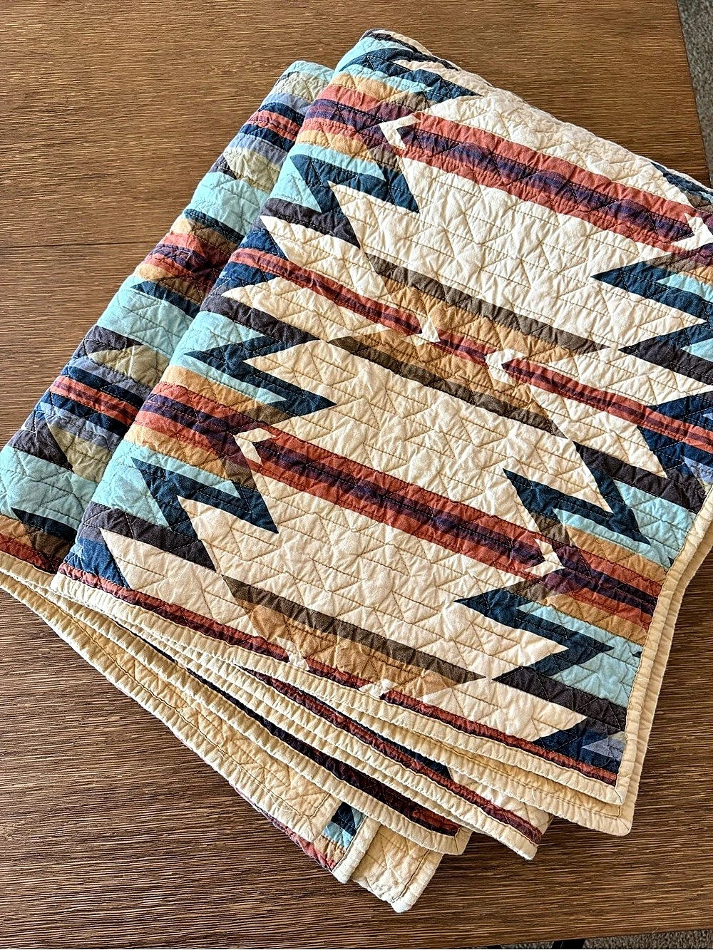 Pendleton Bridge Creek Coverlet Geometric Quilt in Cream & Blue